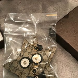 AUTHENTIC GUCCI star key ring